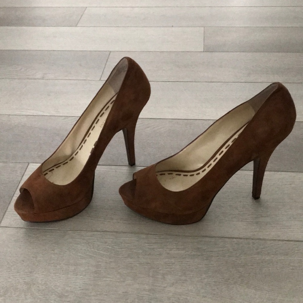 Enzo Angiolini suede cognac platform heels